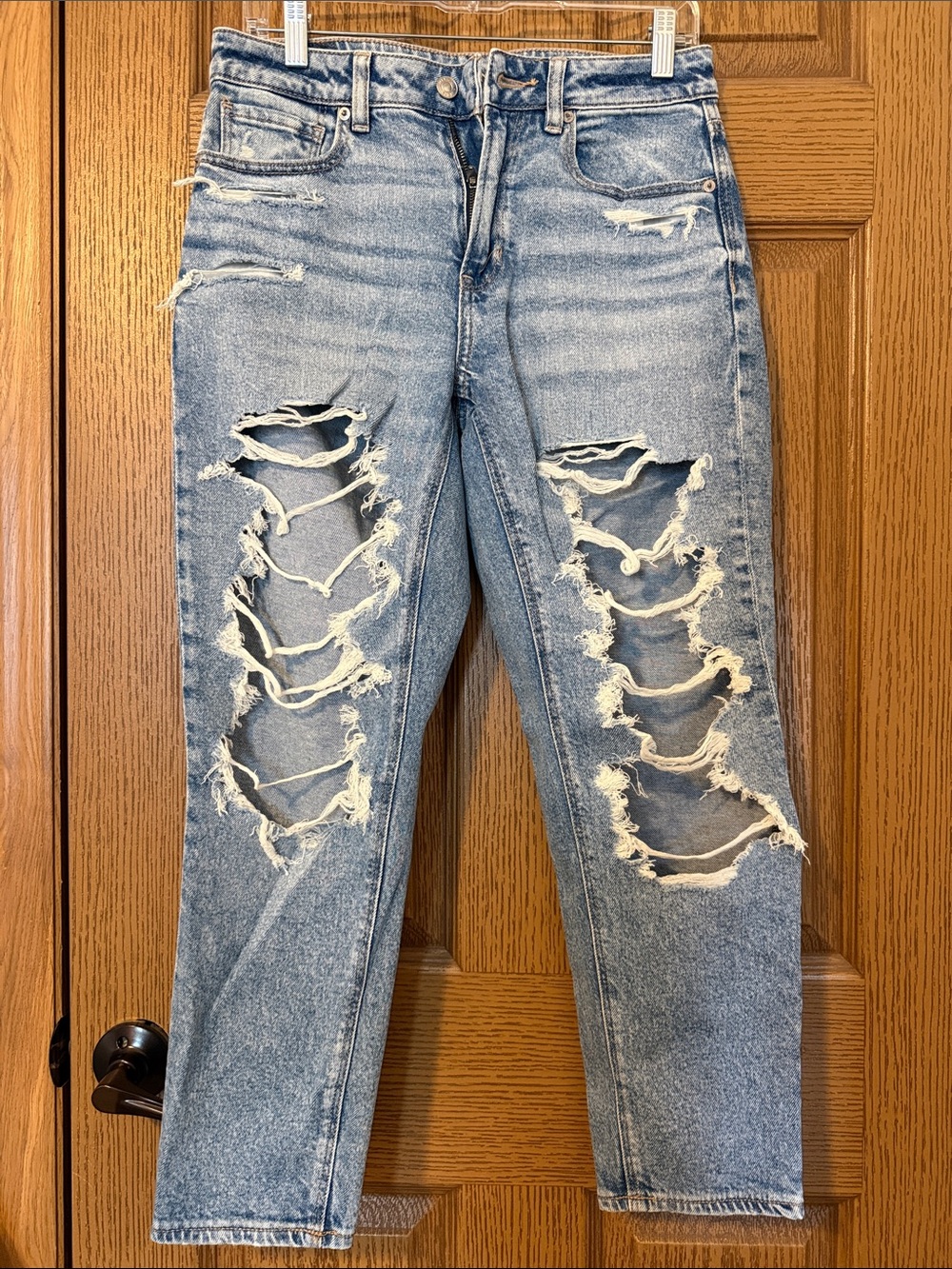 American Eagle Outfitters Light Blue Distressed Mom Jeans